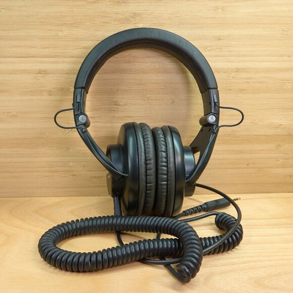 SHURE SRH440A Professional Studio Headphones, Black - Picture 1 of 11